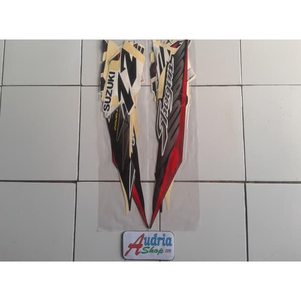 NEW STIKER STRIPING MOTOR SUZUKI SHOGUN SP 125 2007 HITAM-PUTIH , L4....