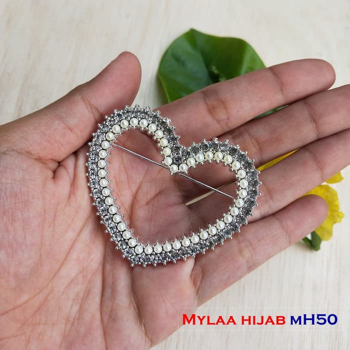 Dijual Bros Dagu Love Mewah / Bros Hijab Jilbab Kekinian Diskon