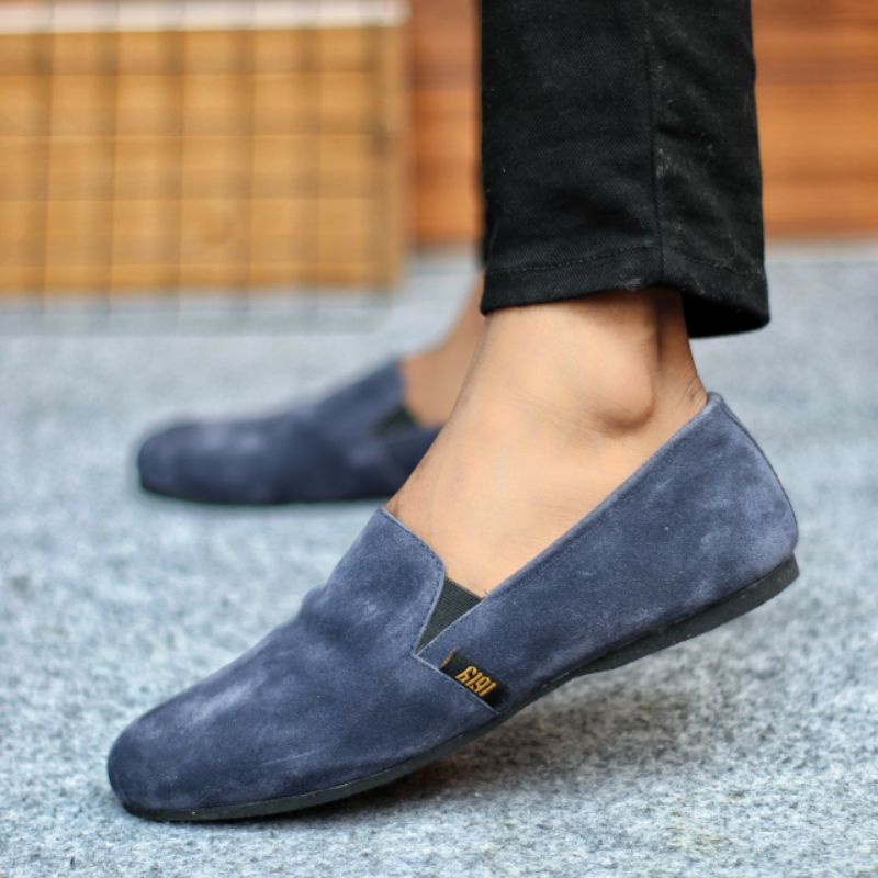 CHORD NAVY Sepatu Kasual Pria Slip On Casual Kulit Suede Selop Main Cowok Keren Trendy Slop Kerja Outdoor