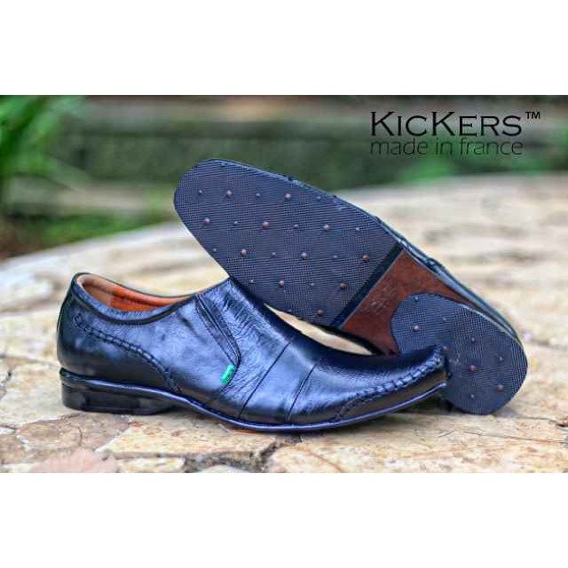 Sepatu Pantofel / Sepatu Kerja/ Sepatu Kantor Pria Kickers
