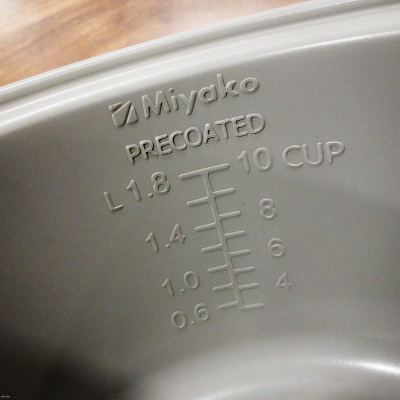 Panci Magic Com Miyako Original, untuk ukuran 0.6 L, 1 L, 1.2 L, 1.8 L dan 2.2 L 606 612 528 508 838 Panci Magic Com Miyako Original Teflon Rice Cooker miyako Ukuran 0.6L 1.2L 1.8 Liter 2.2L Multi