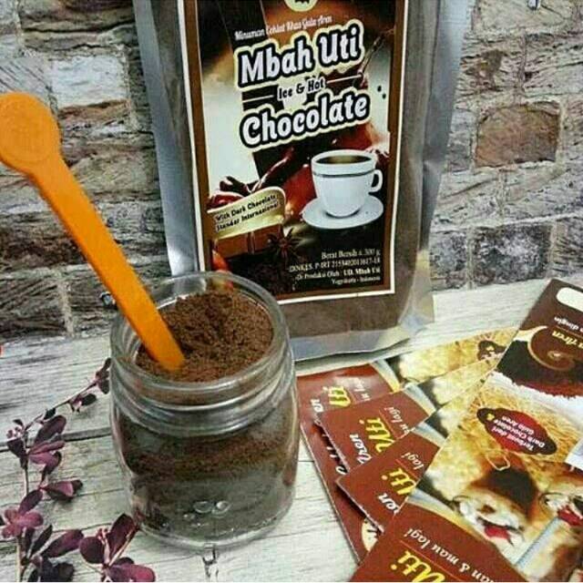 

Coklat Aren Mbah Uti (CAMU) 1 kg