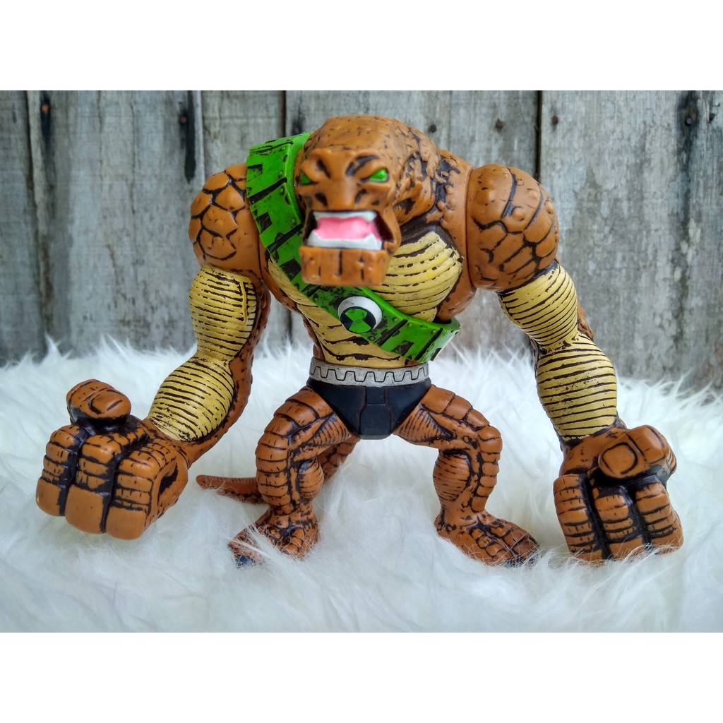 ben 10 toys omniverse