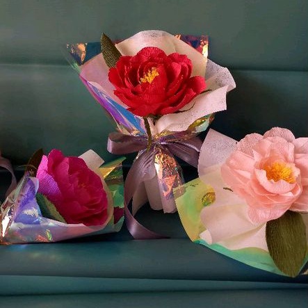 Buket bunga kertas/crepe paper flower/buket wisuda
