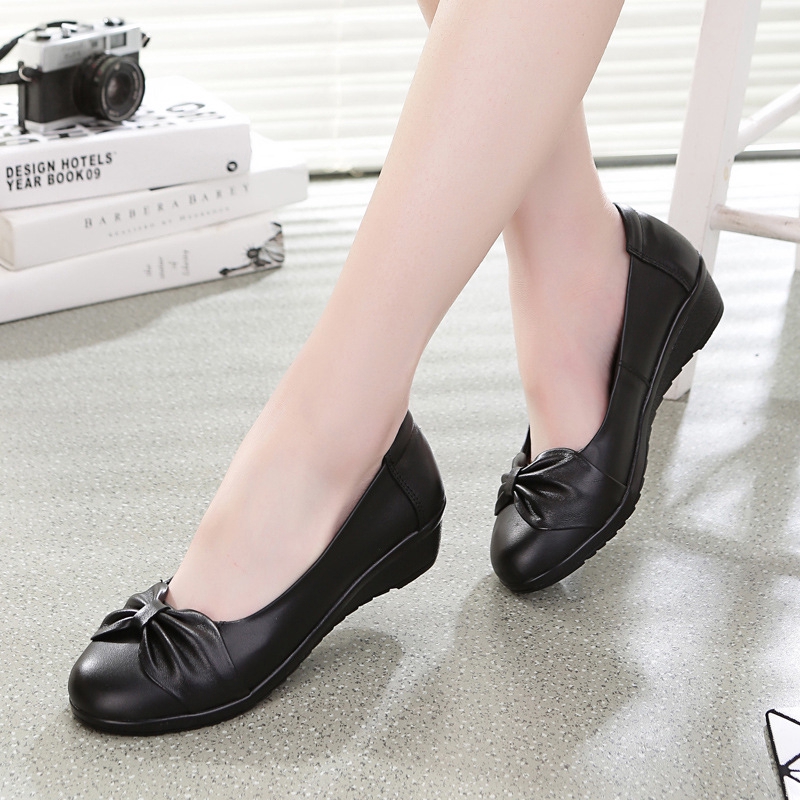 Mom Shoes Female 40 Autumn And 50 Years Old Middle Aged Wedge Heel Middle Aged And Elderly Women S L Shopee Indonesia