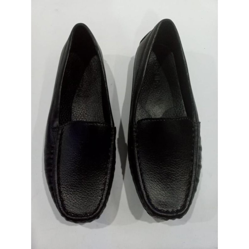 SEPATU KARET FORMAL WANITA Yumeida