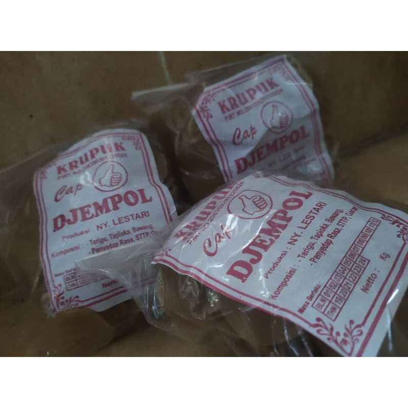 

Krupuk Bawang (Djempol)