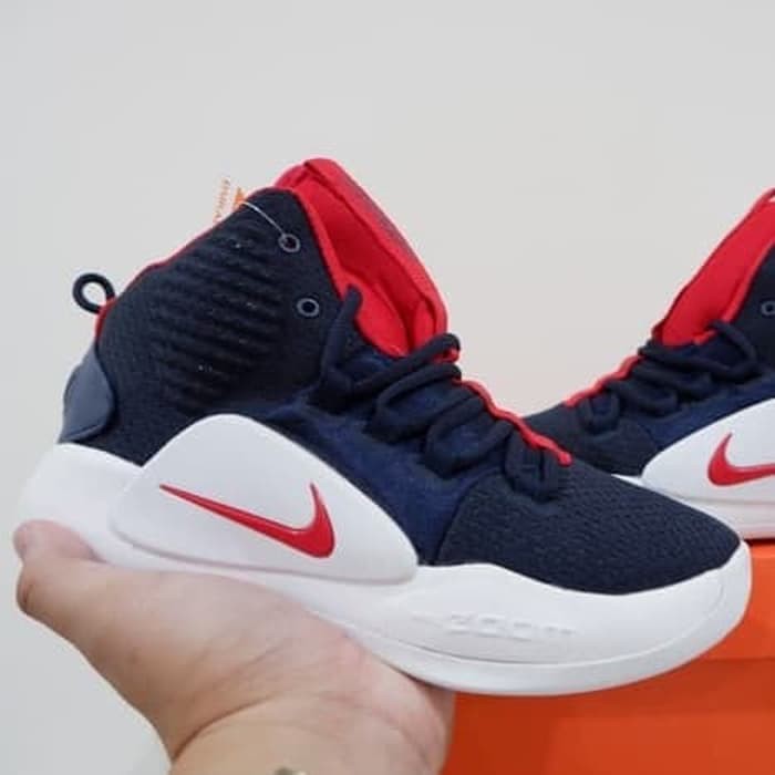 sepatu basket hyperdunk