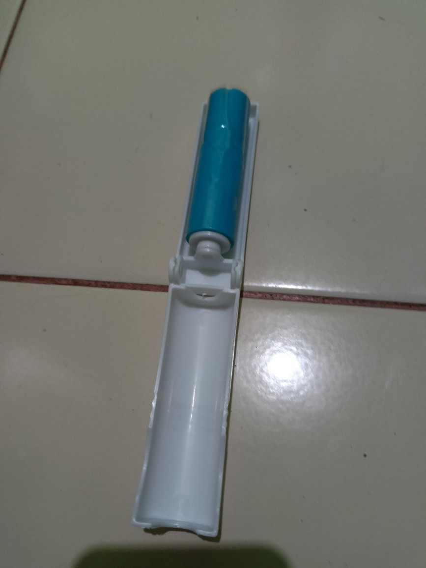 Rol Mini Pengangkat Pembersih Debu Bulu Baju Sticky Buddy Lint Roller