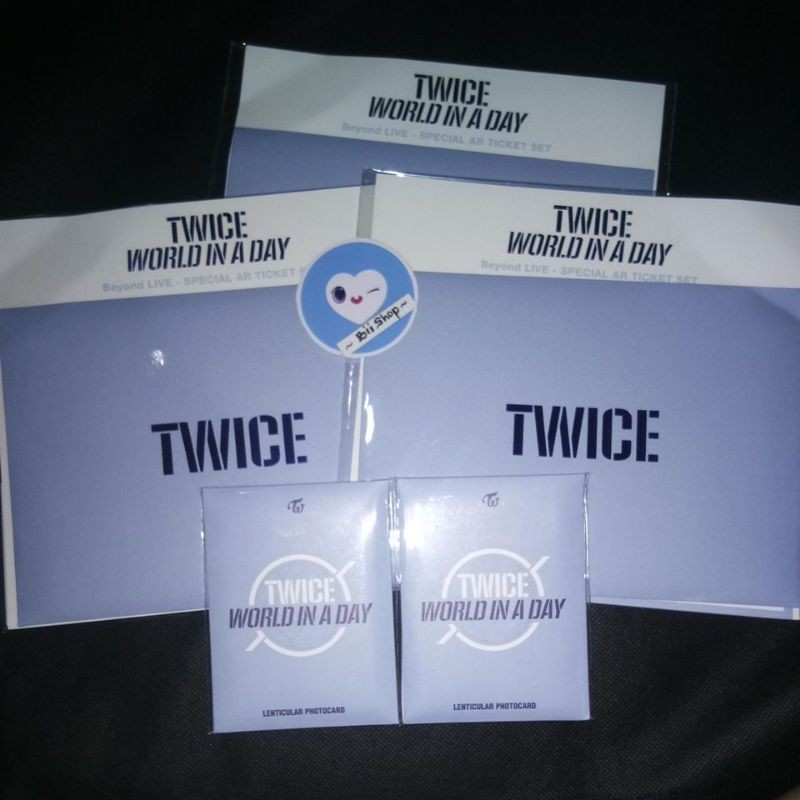 [ OFFICIAL ] TWICE WORLD IN A DAY - AR PHOTOCARD SET DAN LENTICULAR SET