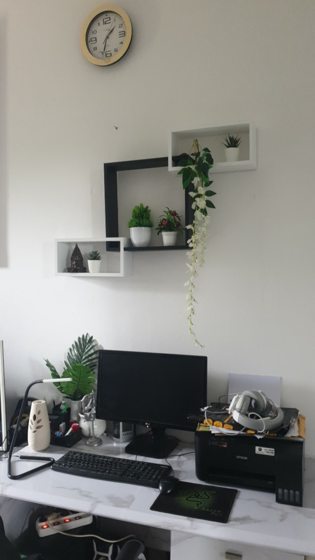 Rak Dinding Minimalis Rakdinding Kayu Kotak Perlengkapan Rumah Hiasan Dinding Kamar Melayang / Azida