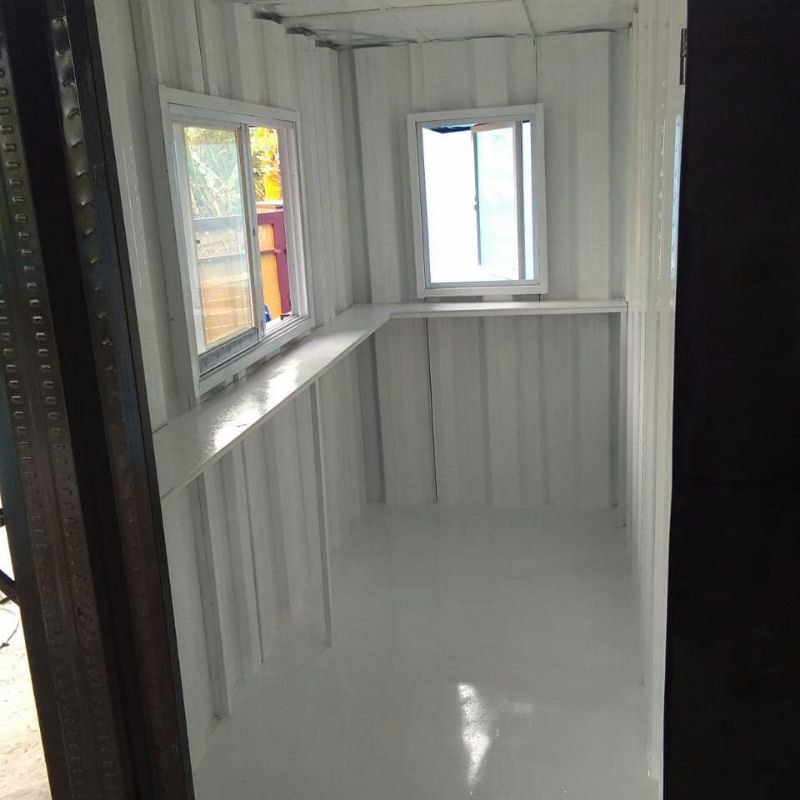 

booth semi countener