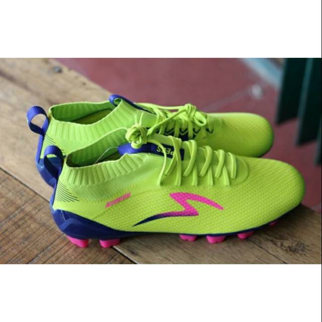 Specs Accelerator Infinity FG Green