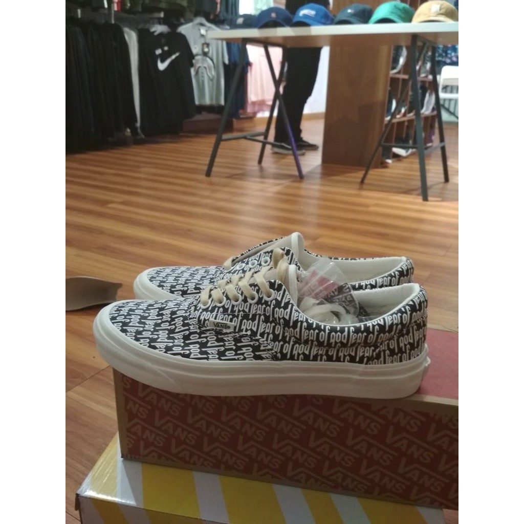 Vans era 95 reissue x fear of god - hitam putih