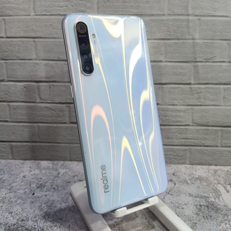 Realme XT Ram 4GB Internal 128GB HP Second Seken Bekas Oppo Realmi X T 4/128 Fullset Batangan Garans