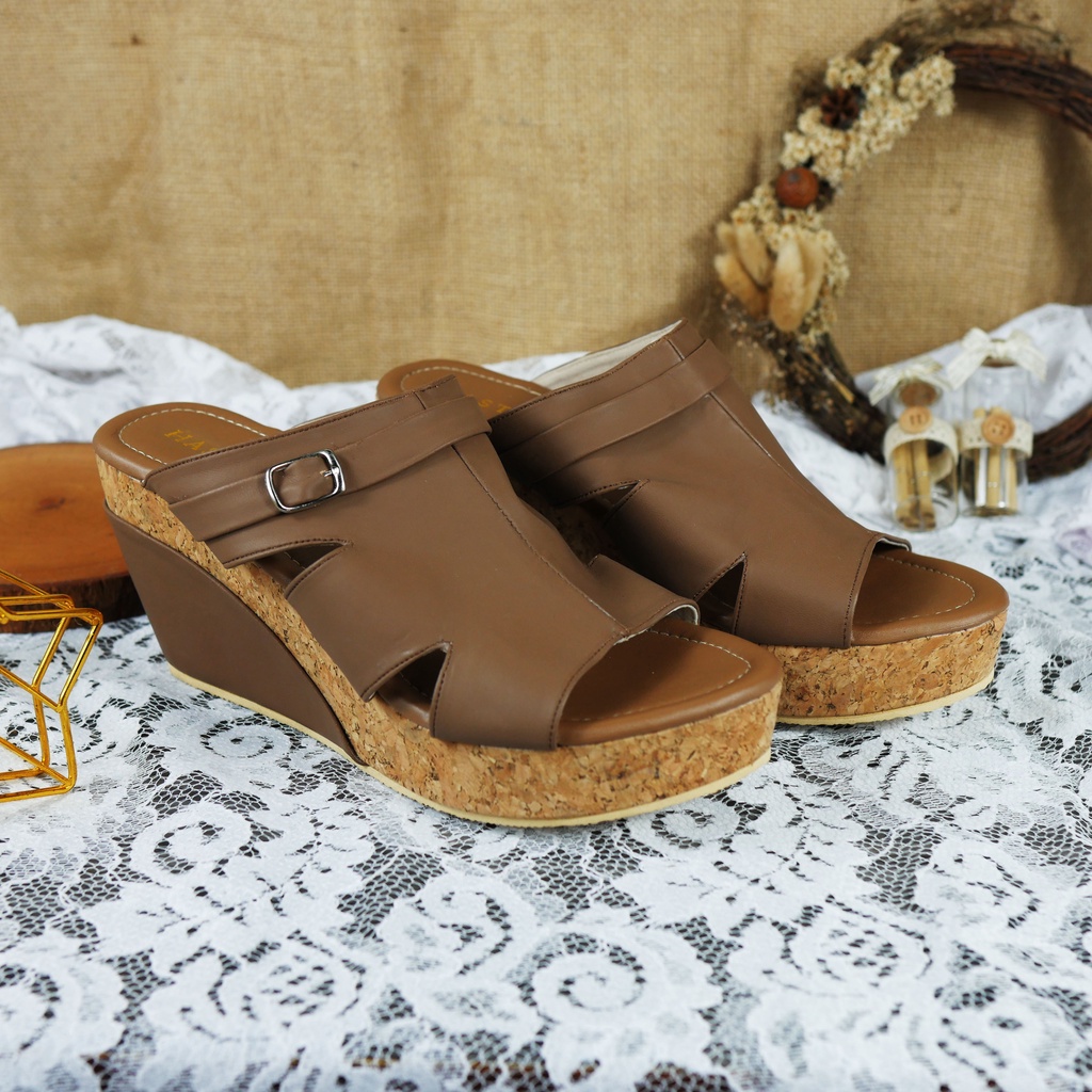 SANDAL WANITA WEDGES HEELS 7 CM HASTIA - NAYKA