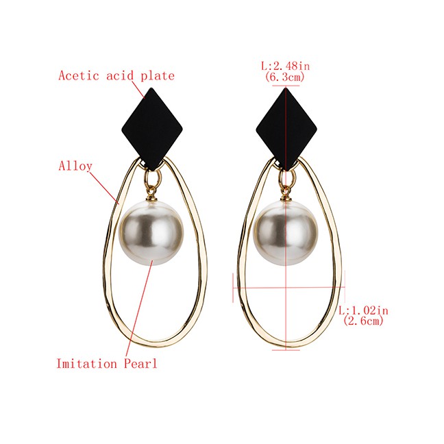 LRC Anting Tusuk Fashion Gold Color Geometric Shape Decorated Earrings Xx