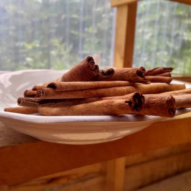 

HV STORED ORIGINAL Batang Kayu Manis Asli Cinnamon Stick Super Rempah Rimpang JSR 50g