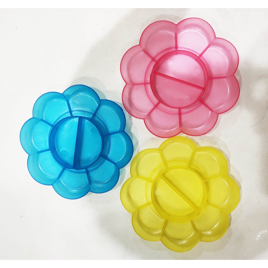 

PIRING CAT AIR / ACRYLIC KEMBANG PLASTIK