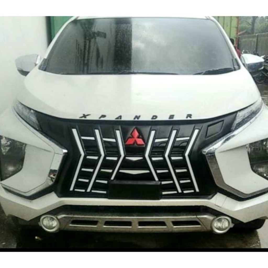 Grill depan xpander model alphard