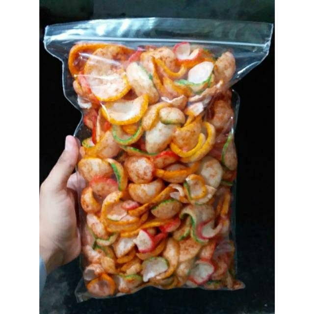 

KRUPUK SEBLAK 500 GRMAKARONI WAR WAR SPIRAL BUNGA