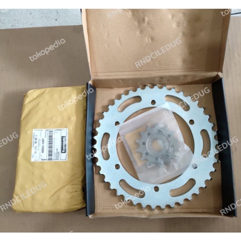 Gear set klx 250 standar klx 250 ( 42041-1421)