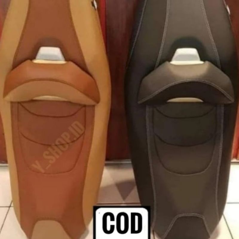 Sarung Kulit Cover Jok Xmax 250 300 & Forza Modifikasi Eropa