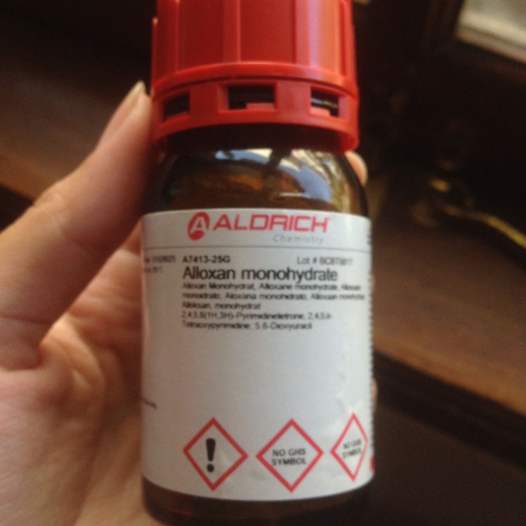 

Alloxan Monohidrat ex Sigma aldrich