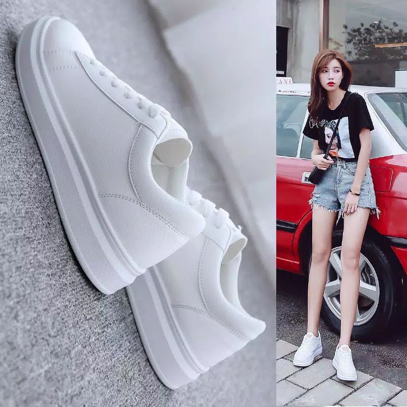 Sepatu Sneakers Wanita Full White & Black
