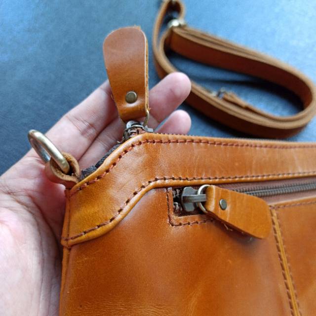 KOING TAS SELEMPANG WANITA KULIT ASLI PREMIUM JOGJA