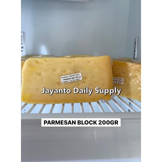 

Diskon PARMESAN BLOCK CHEESE - KEJU PARMESAN BLOK 200GR IMPORT AUSTRALIA Diskon
