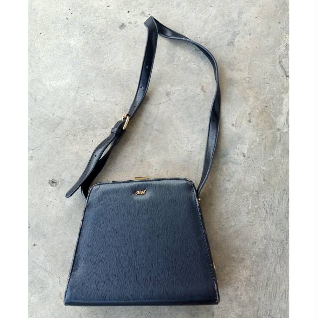 Tas Gosh Hitam (Preloved)