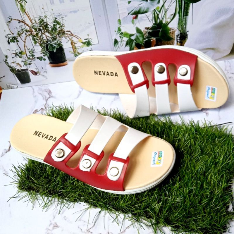 beli 1 gratis 1 sandal flat wanita/sendal selop wanita ringan/sandal cewek Nevada viral