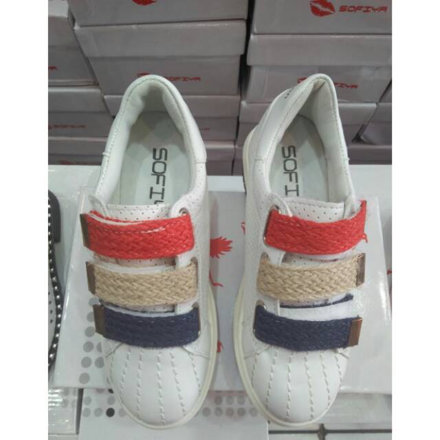 SEPATU SOFIYA