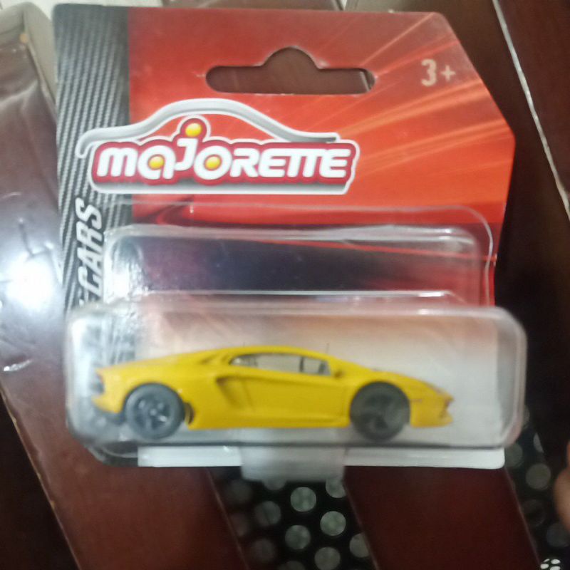 Lamborghini Aventador Majorette Kuning