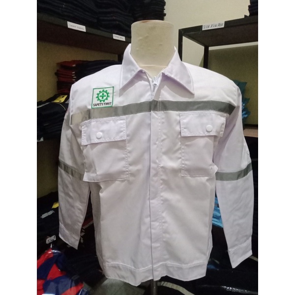 WEARPACK SAFETY / KEMEJA SAFETY / BAJU SAFETY LENGAN PANJANG / BAJU PROYEK KEREN / BAJU KERJA PRIA PROYEK / BAJU KERJA PIRA LAPANGAN / BAJU MEKANIK / BAJU WEARPACK / WERFAK PRIA KERJA / BAJU WEARPACK KERJA PROYEK / BAJU TAMBANG / PUTIH POLOS