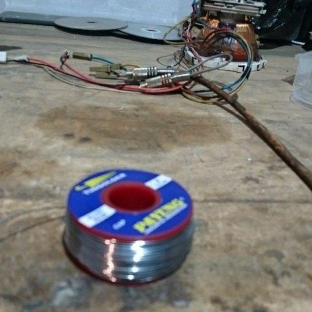 Timah Solder Payung 0,8mm ( Diameter 0,8mm ) 250 Gram