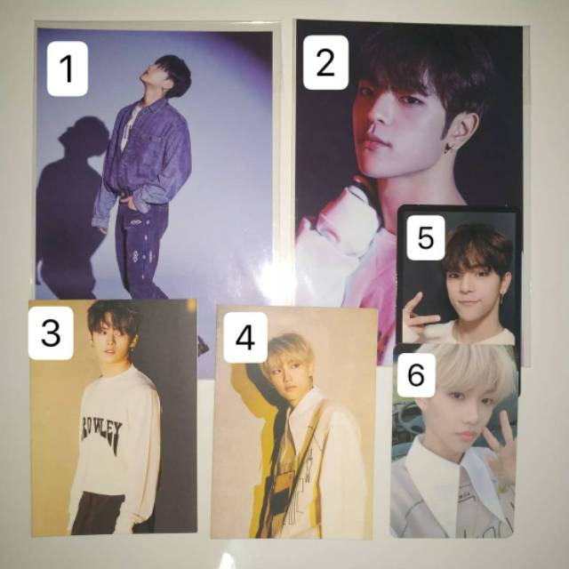 PC Stray Kids Yellow Wood Lee Know, Woojin, Changbin, Felix Official Photocard