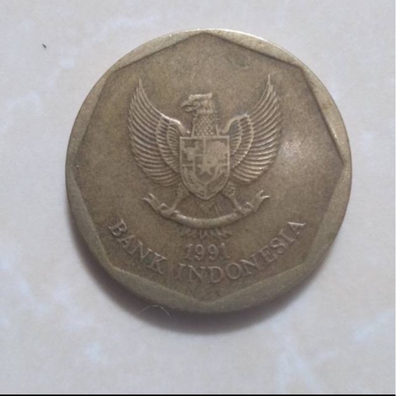 Koin Rp. 100 tahun 1991 langka.