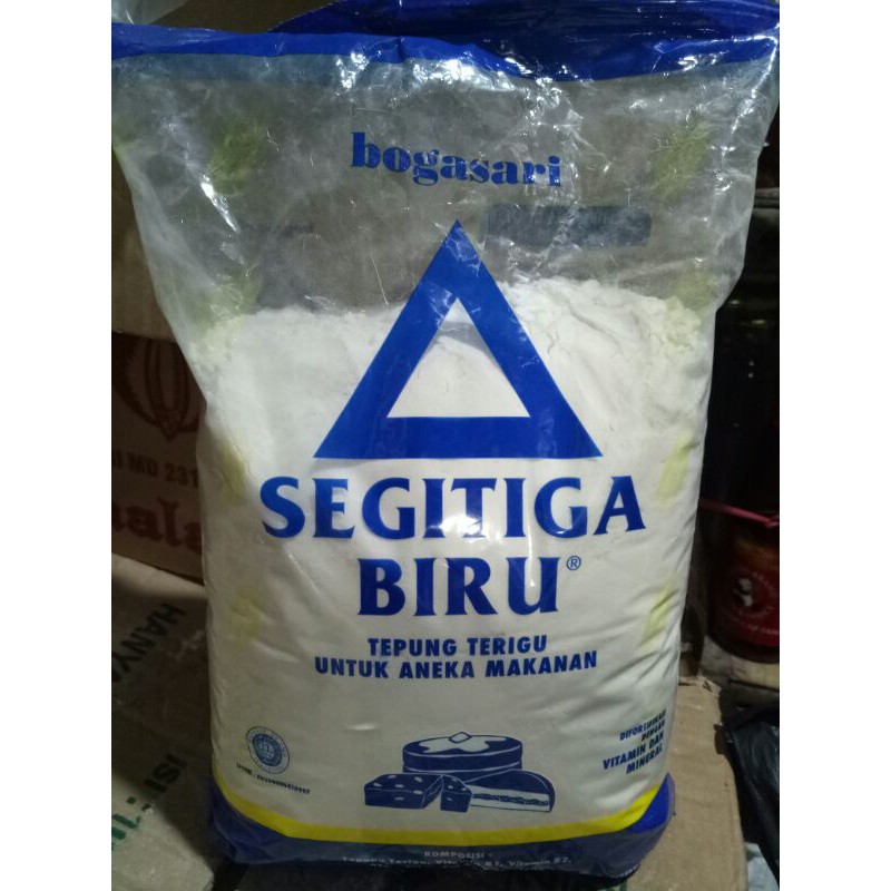 

Tepung Terigu Segitiga Biru 1kg