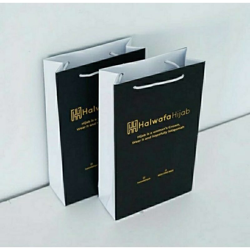 

PAPERNICUSS - PAPERBAG POTRAIT M