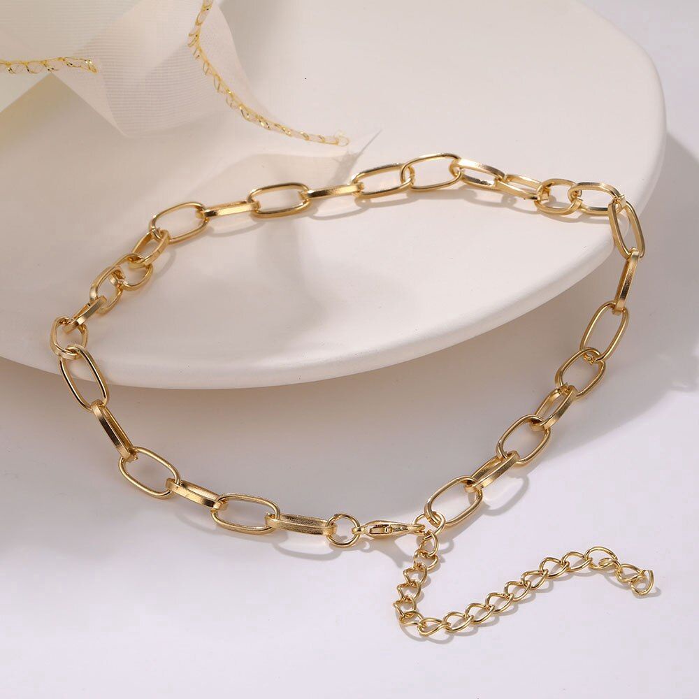 Kalung rantai Oval Leona Patrick