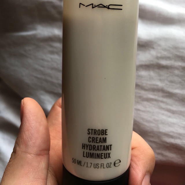 PRELOVED MAC STROBE CREAM