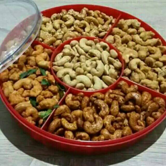 

Kacang Mede Home Made