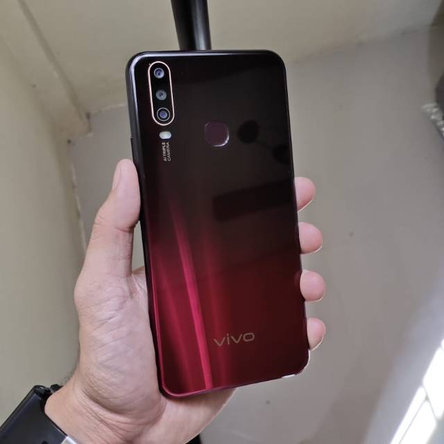 Vivo y15 4/64GB garansi 12 bulan