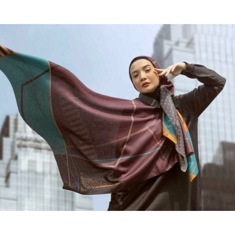 HIJAB DEENAY X ZASKIA SUNGKAR METRO GREY