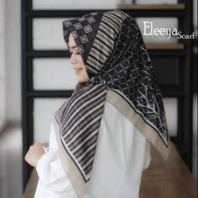 HIJAB SEGIEMPAT MOTIF ELY 70 II Eleeya Scarf