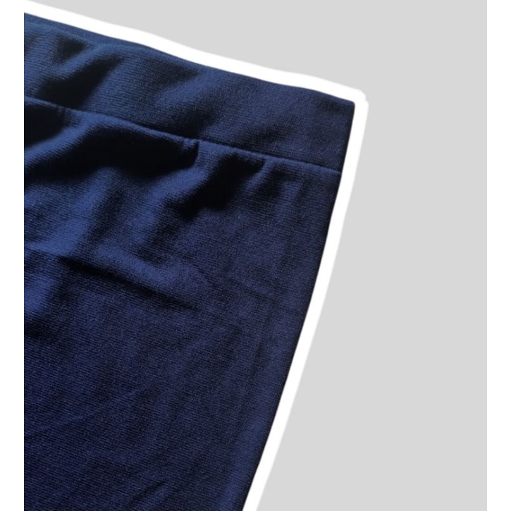 Legging Pendek Kaos 3/4 Bahan Kaos Soft  Rayon Ukuran Standar & Jumbo-Navy