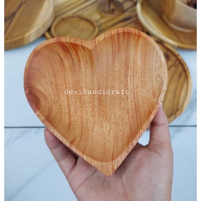 piring kayu/piring saji/piring sambal bentuk love/piring kayu mahoni love L