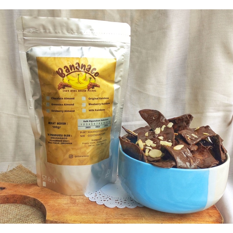 

chocolate almond | Kripik pisang kekinian | Kripik pisang coklat